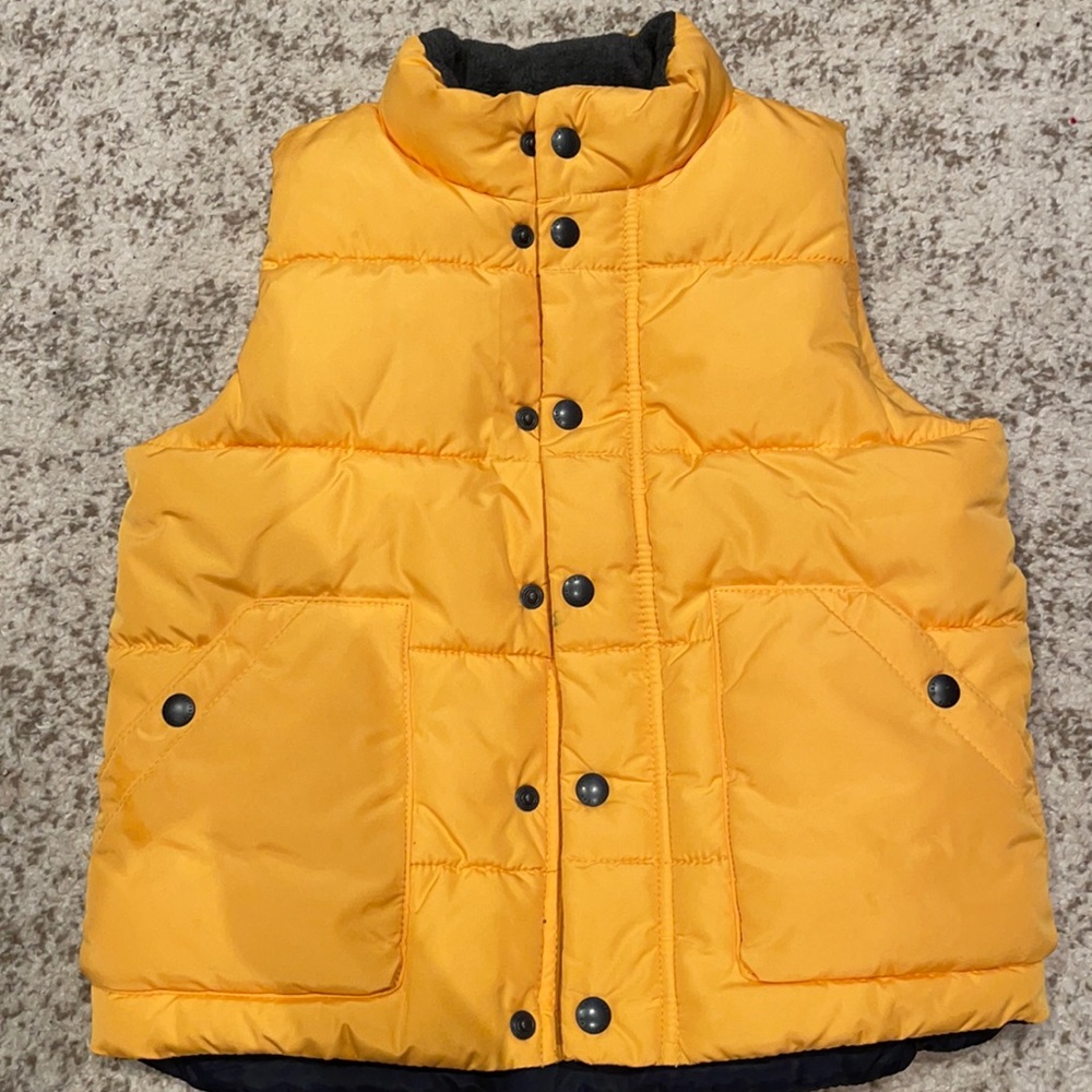 boys size 5 years Gap Max Puffer vest
